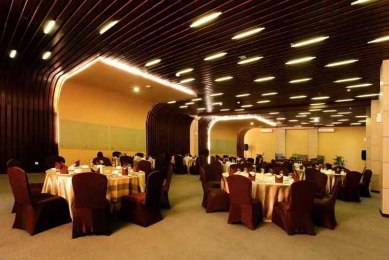 Tjokro Hotel Klaten Ngoại thất bức ảnh
