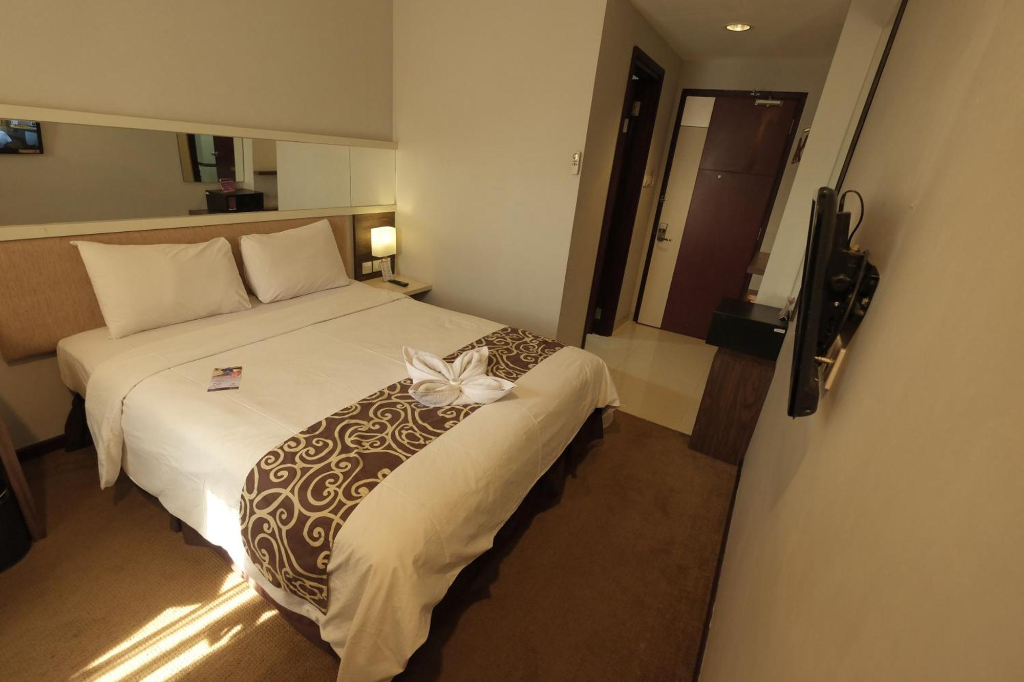 Tjokro Hotel Klaten Ngoại thất bức ảnh