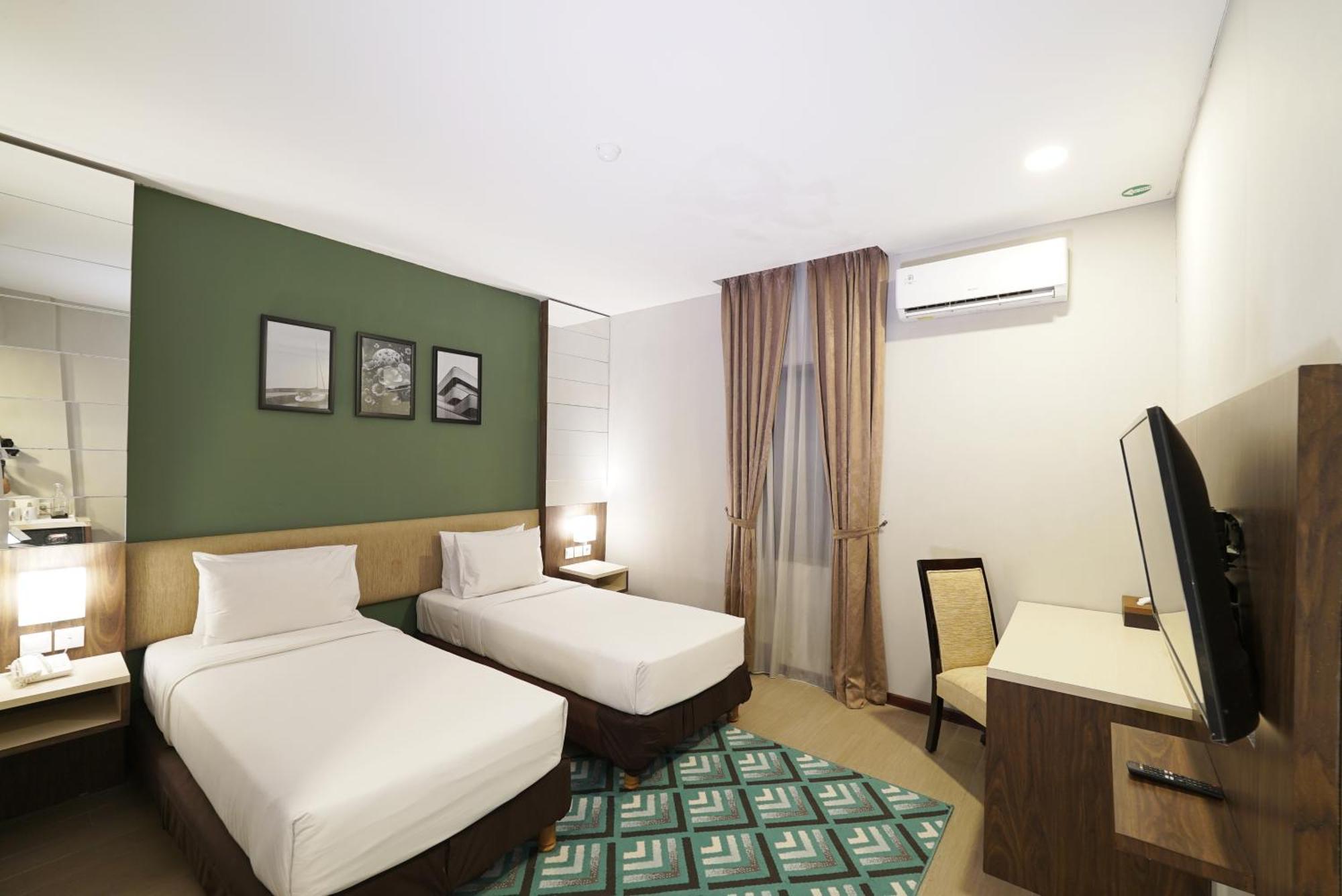 Tjokro Hotel Klaten Ngoại thất bức ảnh
