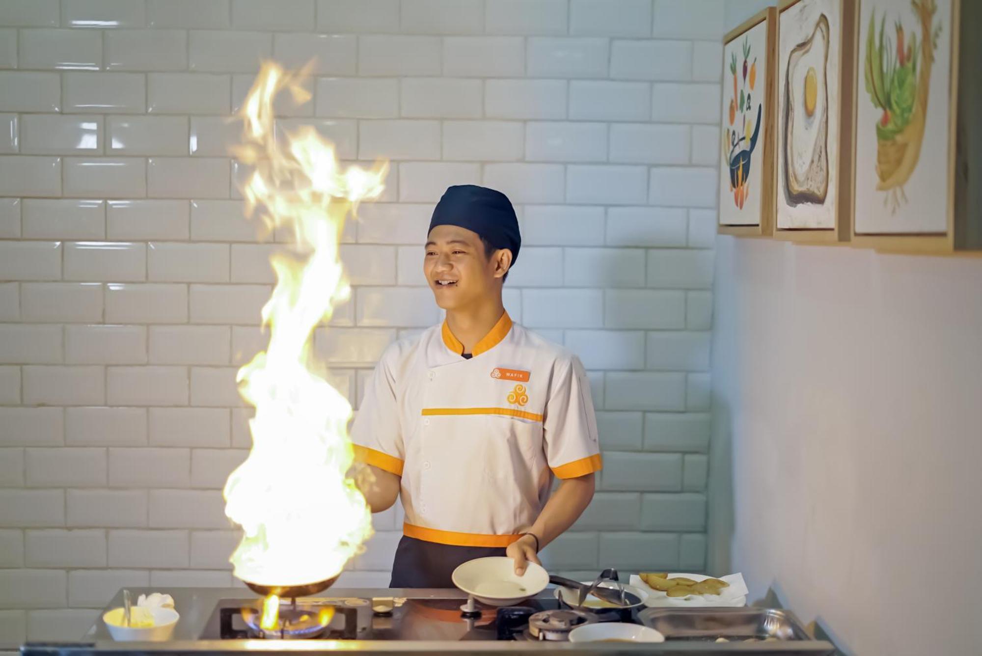 Tjokro Hotel Klaten Ngoại thất bức ảnh