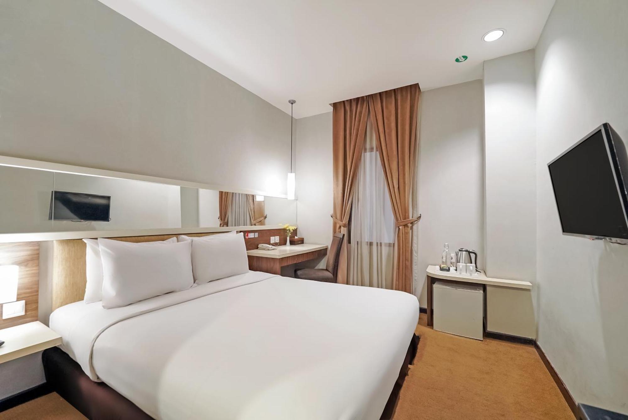 Tjokro Hotel Klaten Ngoại thất bức ảnh