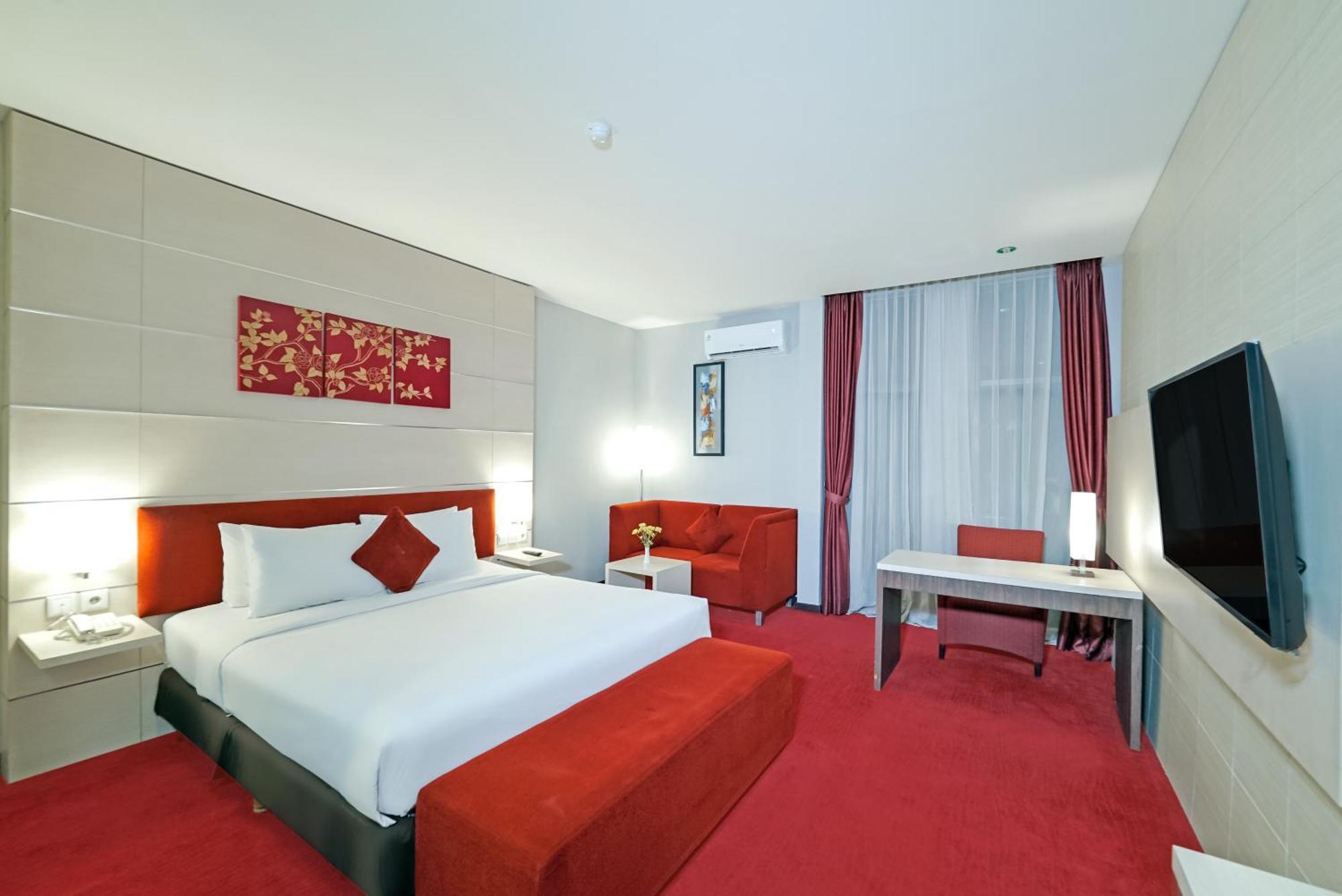 Tjokro Hotel Klaten Ngoại thất bức ảnh