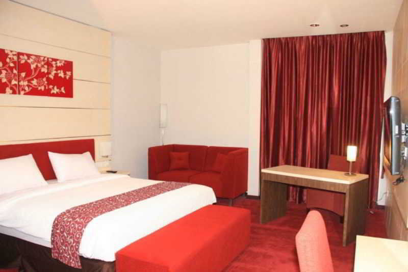 Tjokro Hotel Klaten Ngoại thất bức ảnh